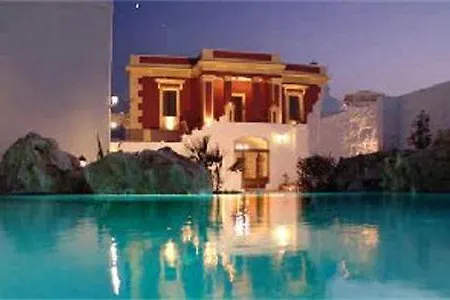 Masseria Fortificata Donnaloia 5* مونوبولي