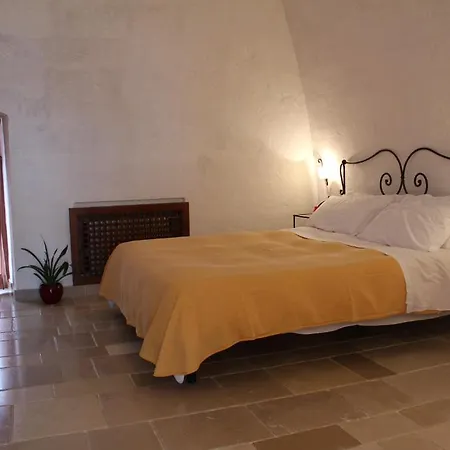 Masseria Fortificata Donnaloia مونوبولي