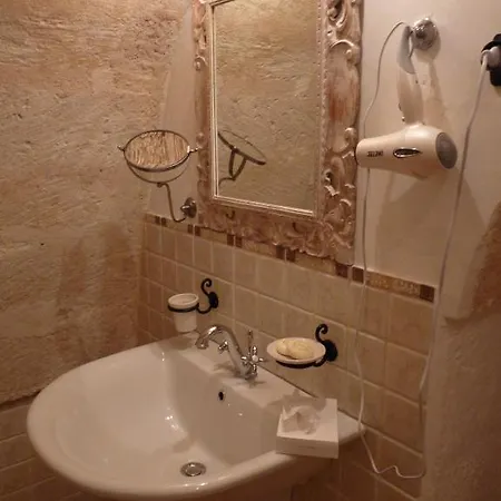 Masseria Fortificata Donnaloia فندق 5*