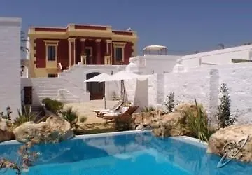 Masseria Fortificata Donnaloia فندق 5*
