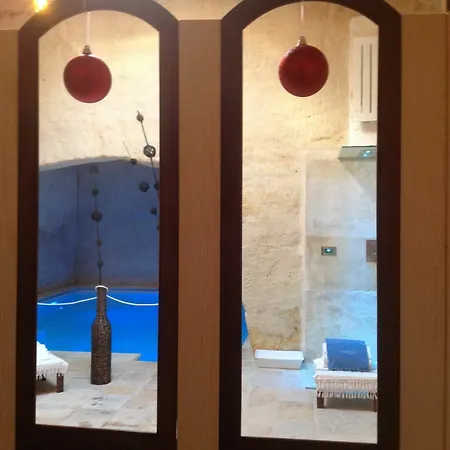 فندق Masseria Fortificata Donnaloia