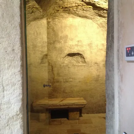 فندق Masseria Fortificata Donnaloia مونوبولي