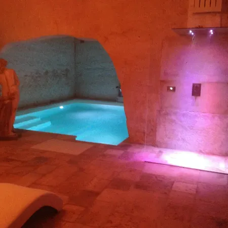 Masseria Fortificata Donnaloia فندق 5*