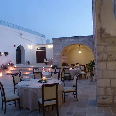 فندق Masseria Fortificata Donnaloia 5*