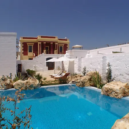 Masseria Fortificata Donnaloia فندق 5*