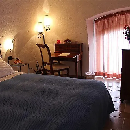 Masseria Fortificata Donnaloia Hotel